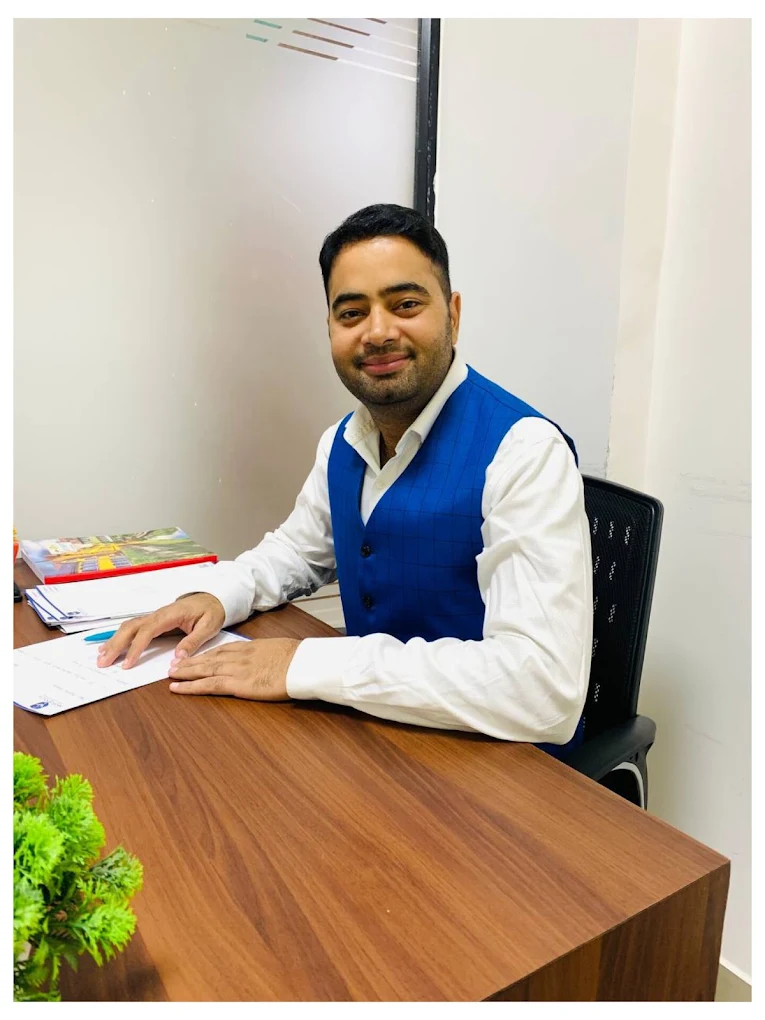 Dr. Vikash Yadav – Physiotherapist, Chiropractor & Osteopath